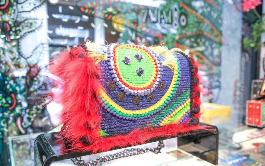 Έκρηξη χρωμάτων στο i-D concept stores - Φωτογραφία 3