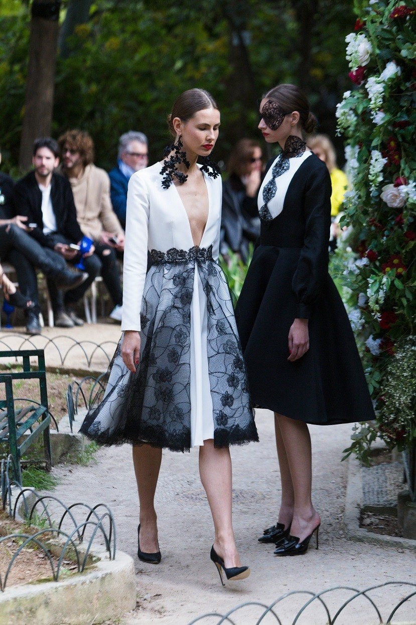 Συζητώντας με τον σχεδιαστή Βασίλη Ζούλια για την αξεπέραστη γοητεία της μόδας - Φωτογραφία 11