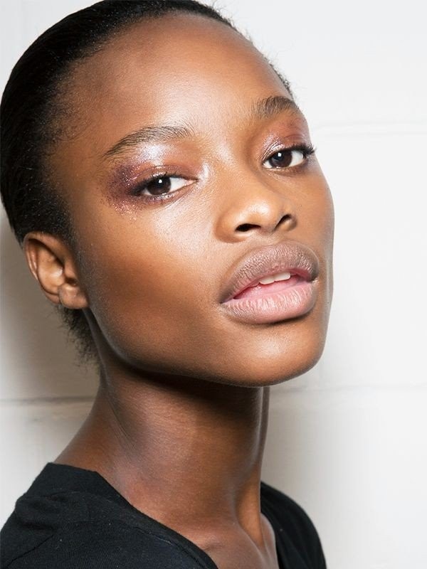 17 λαμπερές προτάσεις για έμπνευση στο πρωτοχρονιάτικο μακιγιάζ - Φωτογραφία 10