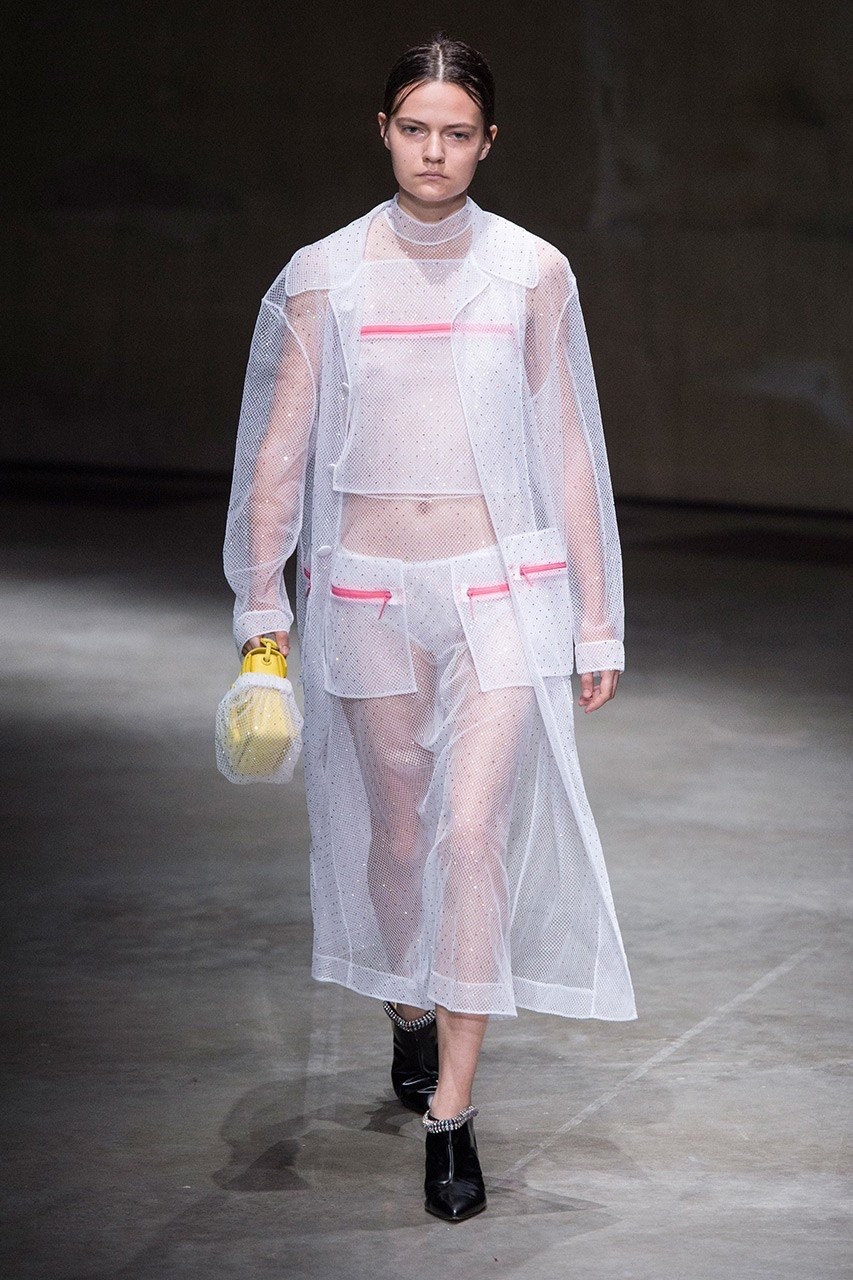 SS 2018: Life in plastic is fantastic- Φωτογραφία 7