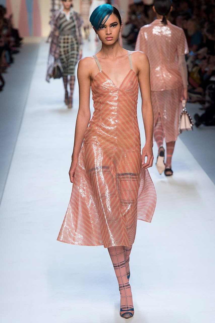 SS 2018: Life in plastic is fantastic- Φωτογραφία 9