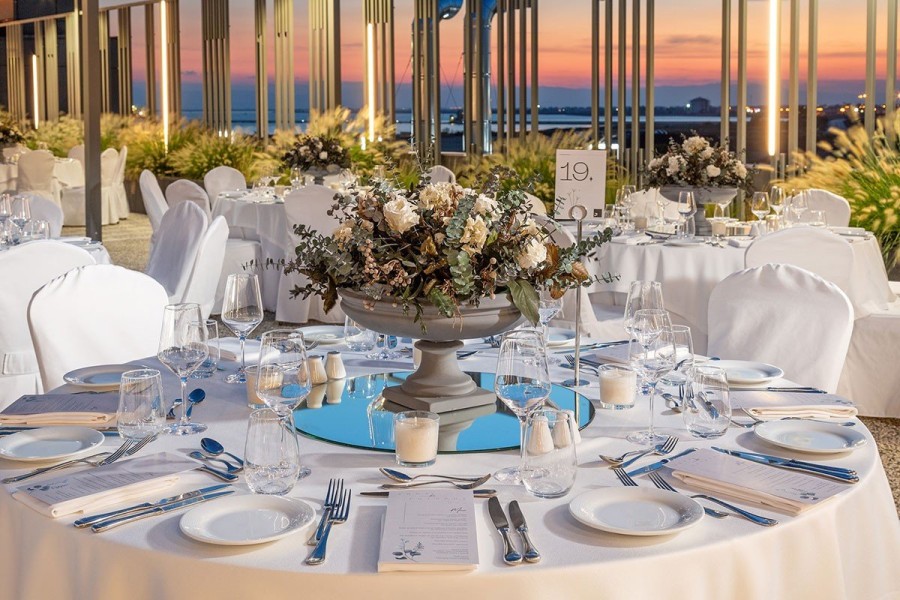 The unforgettable wedding: Ο πιο ρομαντικός προορισμός της πόλης για τη δεξίωση του γάμου σας- Φωτογραφία 3