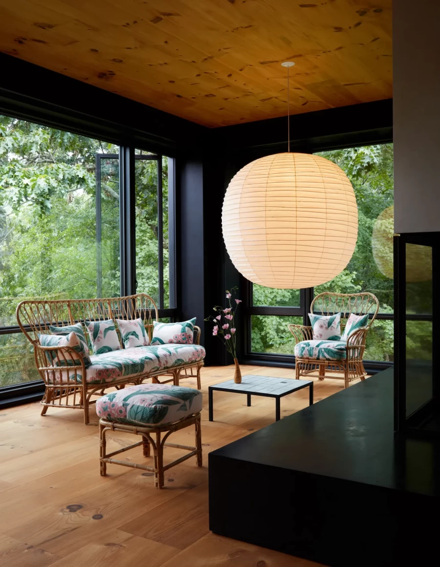 Μυηθείτε στην εξωτική ατμόσφαιρα της έπαυλης του δημοφιλούς φωτογραφικού διδύμου  Inez και Vinoodh στον οικισμό "Water Mill" - Φωτογραφία 9