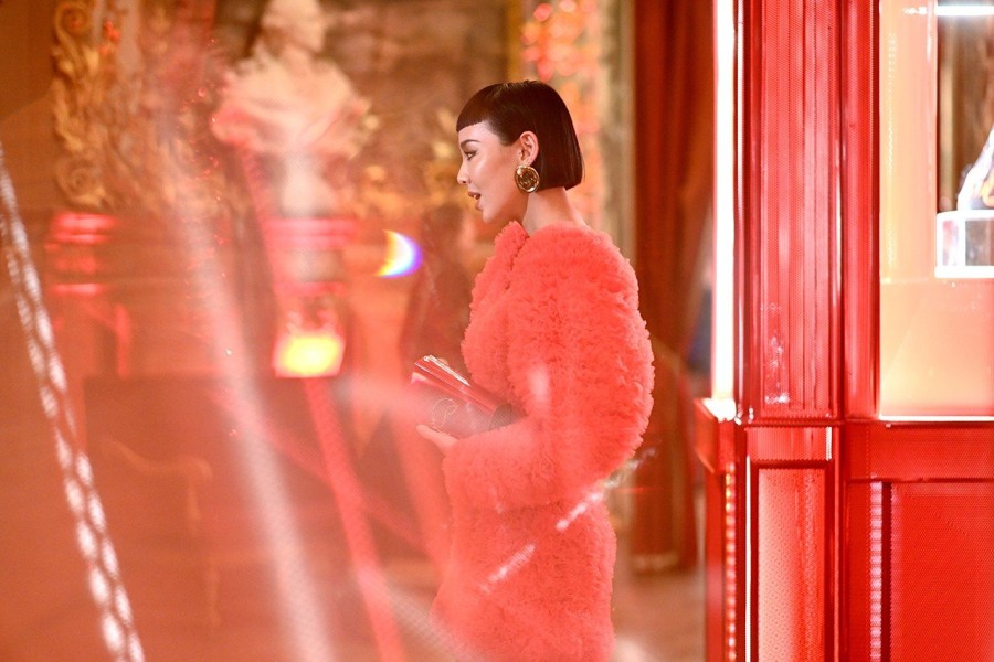 O Christian Louboutin γιόρτασε τα 30 χρόνια της κόκκινης σόλας με ένα φαντασμαγορικό show- Φωτογραφία 6