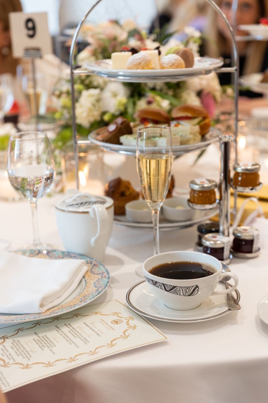 Ladies Champagne Afternoon Tea: Βρετανική ατμόσφαιρα στο απογευματινό κάλεσμα του Συλλόγου Φίλων του Κολλεγίου Ανατόλια- Φωτογραφία 15