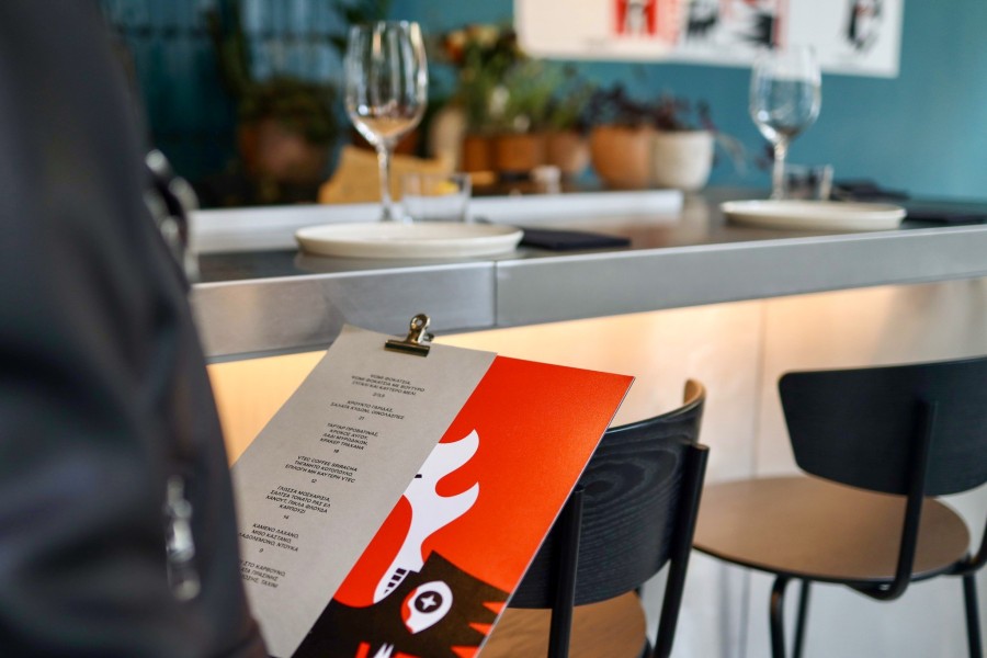 Poster: Μια πρώτη γεύση από τον ευρηματικό κόσμο της πολλά υποσχόμενης Θεσσαλονικιώτικης προσθήκης- Φωτογραφία 1