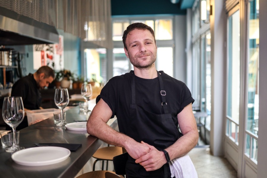 Poster: Μια πρώτη γεύση από τον ευρηματικό κόσμο της πολλά υποσχόμενης Θεσσαλονικιώτικης προσθήκης- Φωτογραφία 4