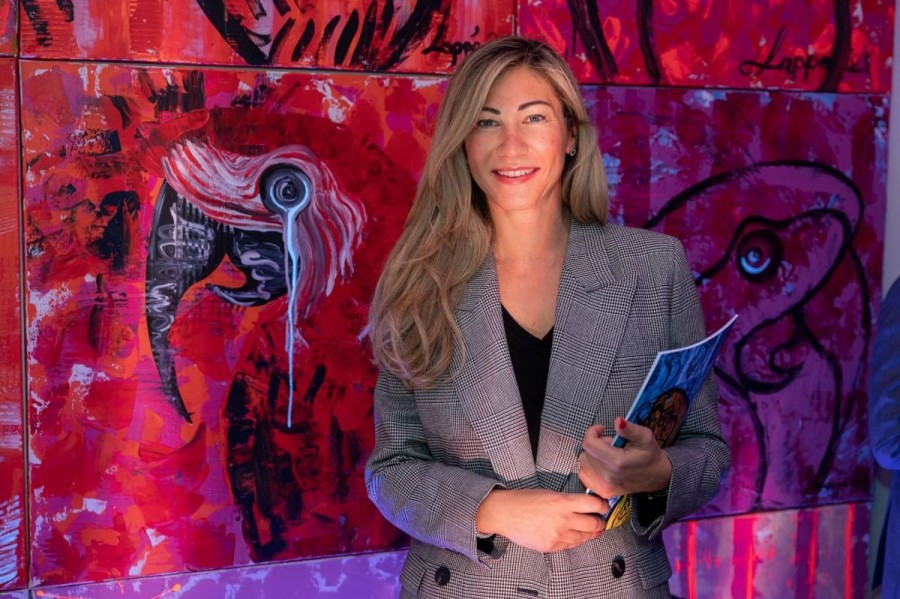 «Πορτραίτα συναισθημάτων»: Στο opening της εμπνευσμένης έκθεσης της Χριστίνας Λάππα στο Κολωνάκι - Φωτογραφία 9