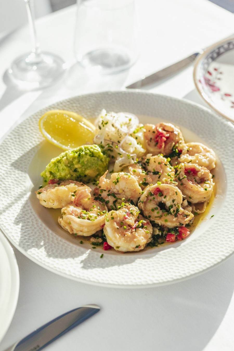  Το μυθικό restaurant & bar στο παραλιακό μέτωπο της Θεσσαλονίκης μας προσκαλεί στη νέα του εποχή- Φωτογραφία 9