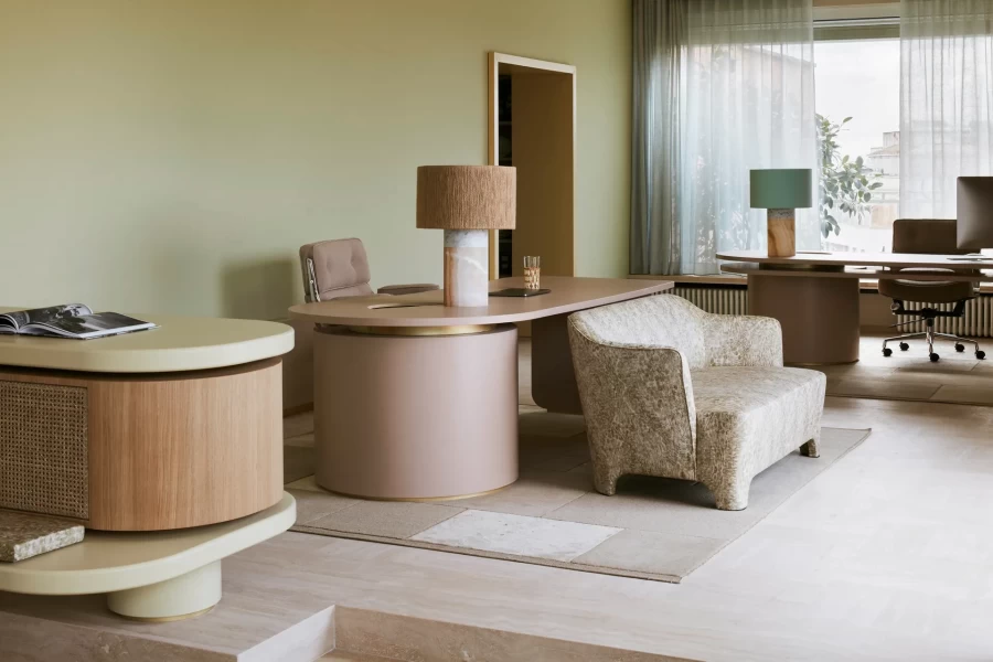 Μαγευτείτε από το cozy palazzino στη Ρώμη που φημολογείται ότι διέμενε η Audrey Hepburn- Φωτογραφία 10