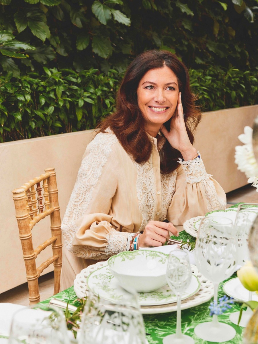 H Cordelia de Castellane γιορτάζει την Πρωτομαγιά στήνοντας ένα ονειρικό ανοιξιάτικο τραπέζι - Φωτογραφία 5
