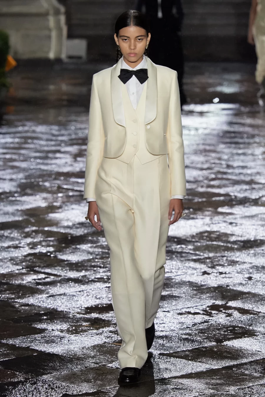Dior Cruise 2024: Η Maria Grazia Chiuri ερμηνεύει την αγάπη της για τη μεξικανική κουλτούρα - Φωτογραφία 3