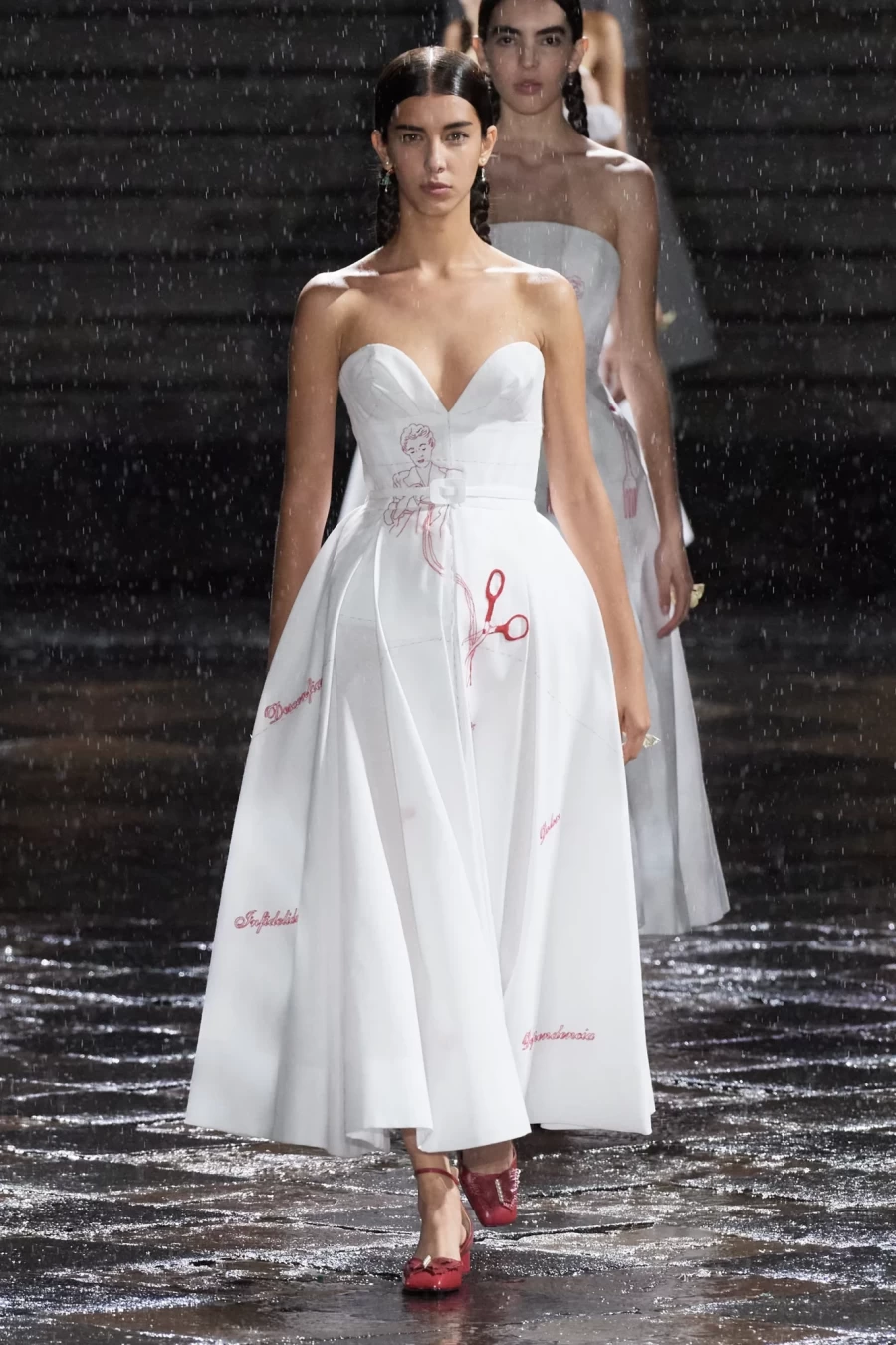 Dior Cruise 2024: Η Maria Grazia Chiuri ερμηνεύει την αγάπη της για τη μεξικανική κουλτούρα - Φωτογραφία 1
