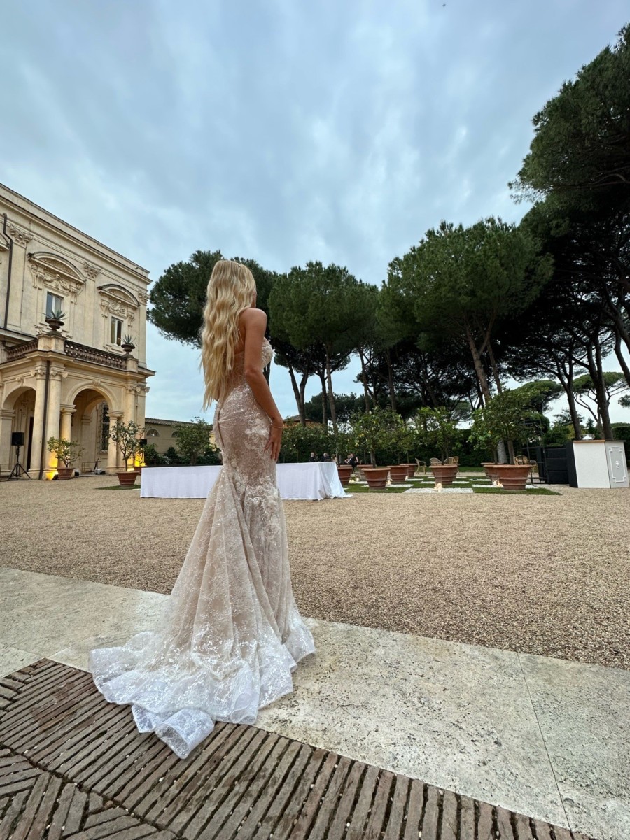 Fairytale in Rome: Ο λαμπερός γάμος της influencer Αναστάζια στην Ιταλία- Φωτογραφία 3