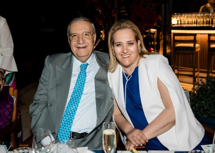 La felicita: Ένα μοναδικό δείπνο για καλό σκοπό από το Εlpida Υouth - Φωτογραφία 9