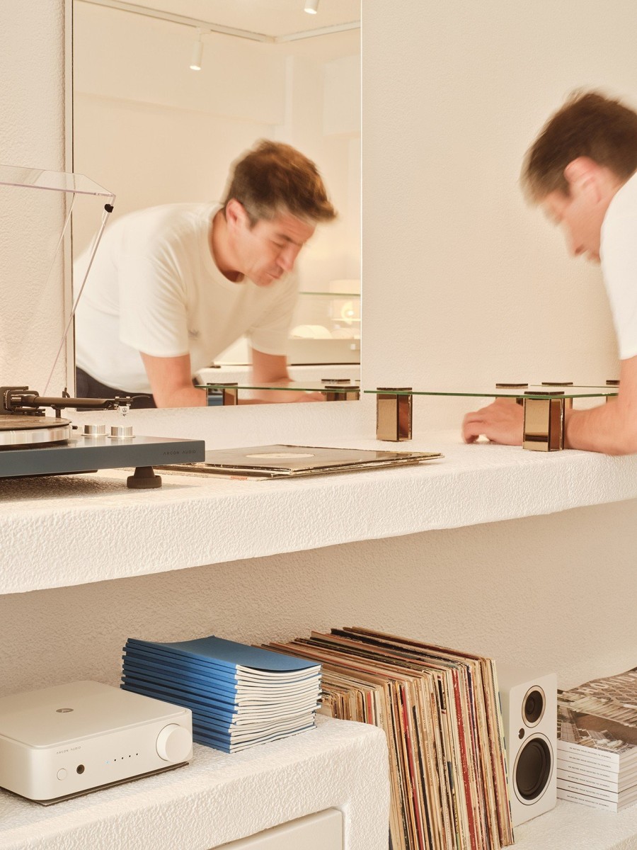 Η νέα ατμοσφαιρική boutique Yannis Sergakis κατέφτασε στην Πάρο- Φωτογραφία 3