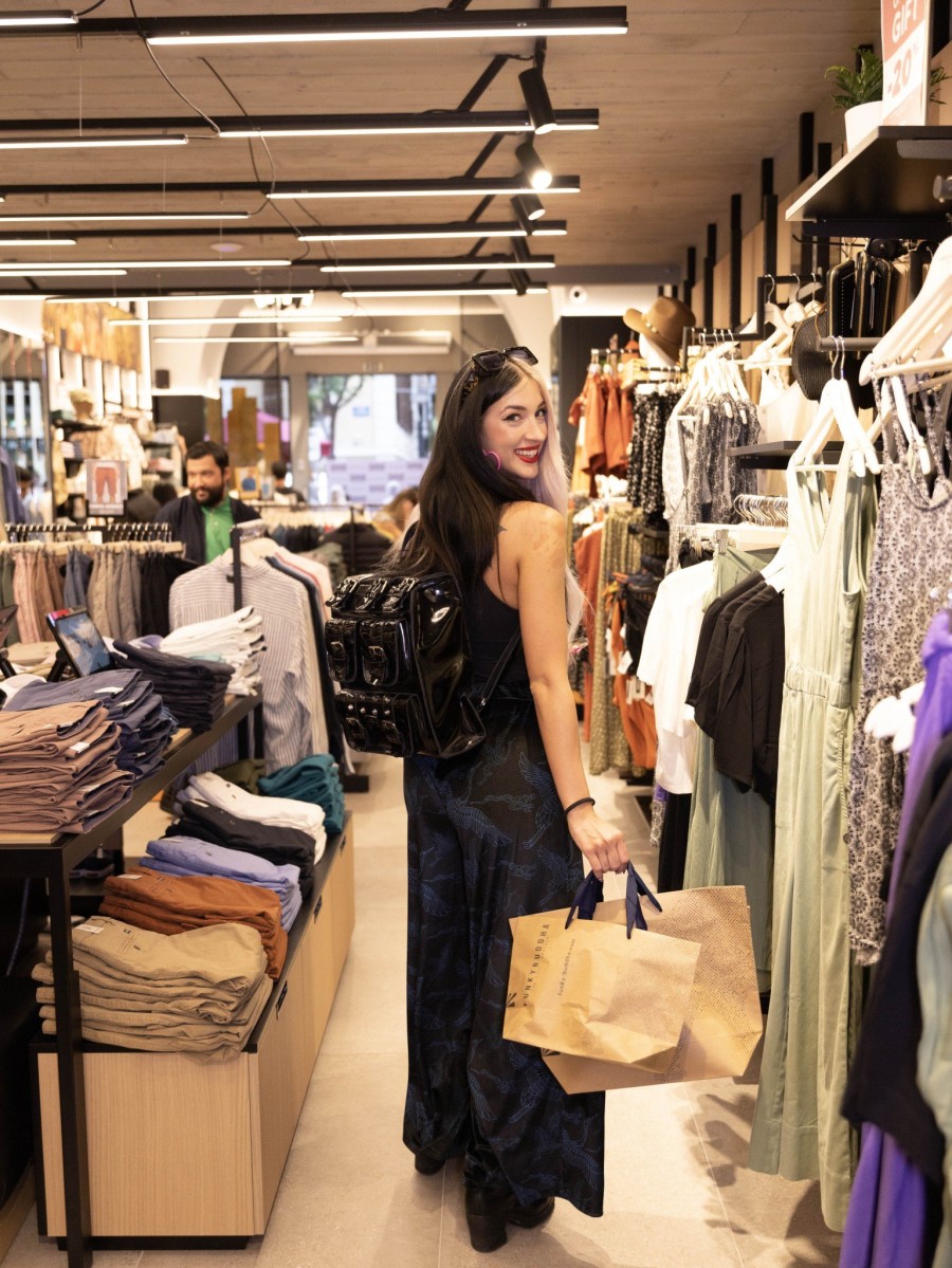 Τα εγκαίνια του νέου concept store Funky Buddha στη Θεσσαλονίκη γρήγορα έγιναν talk of the town - Φωτογραφία 4