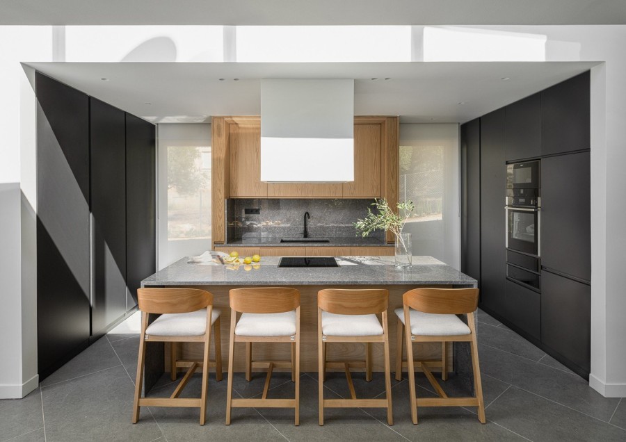 Μια εξοχική κατοικία στο χωριό Μεθώνη της Πύλου είναι μια ωδή στην υψηλή αισθητική - Φωτογραφία 3