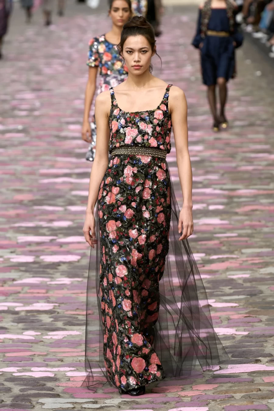 Chanel AW couture: Η επίδειξη υψηλής ραπτικής αποτέλεσε ωδή στη Παριζιάνικη αισθητική- Φωτογραφία 9