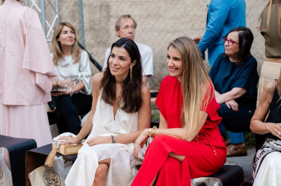 Tο επετειακό runway του Zeus+Δione υποδέχθηκε πλήθος καλεσμένων με φόντο το ιστορικό μνημείο της ναυτιλίας “Hellas Liberty”- Φωτογραφία 17