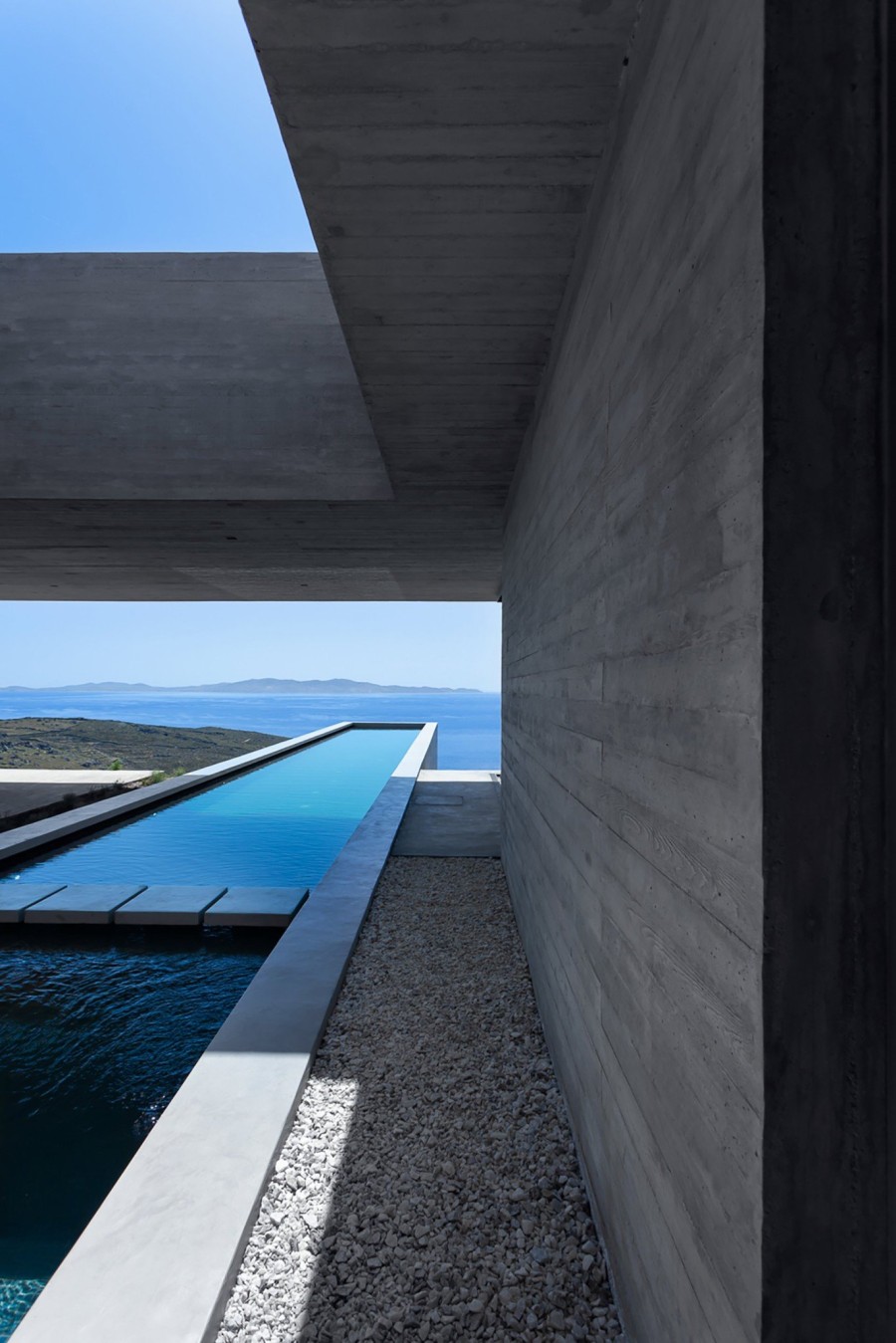 Ένα μοναδικό pool house στην Τήνο με φουτουριστικό design - Φωτογραφία 12