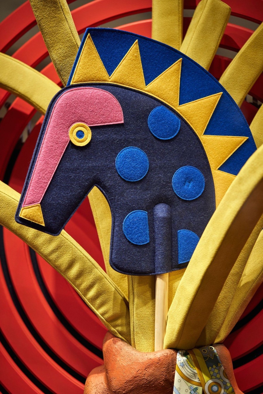 Oι νέες βιτρίνες του οίκου Hermès με τίτλο Life on Mars είναι πέρα από κάθε φαντασία - Φωτογραφία 5