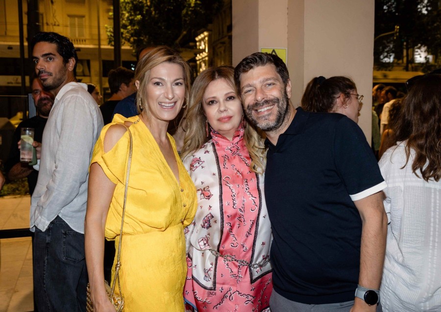 30 χρόνια Art Athina: Η μεγαλύτερη ετήσια εικαστική διοργάνωση υποδέχθηκε το κοινό με εορταστική διάθεση - Φωτογραφία 2