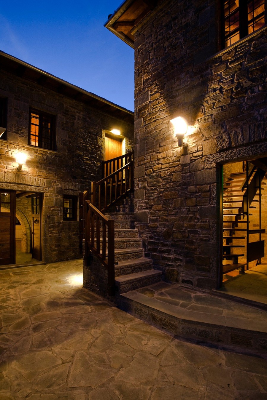 Σαββατοκύριακο σε έναν κομψό ξενώνα στα Ζαγοροχώρια - Φωτογραφία 1