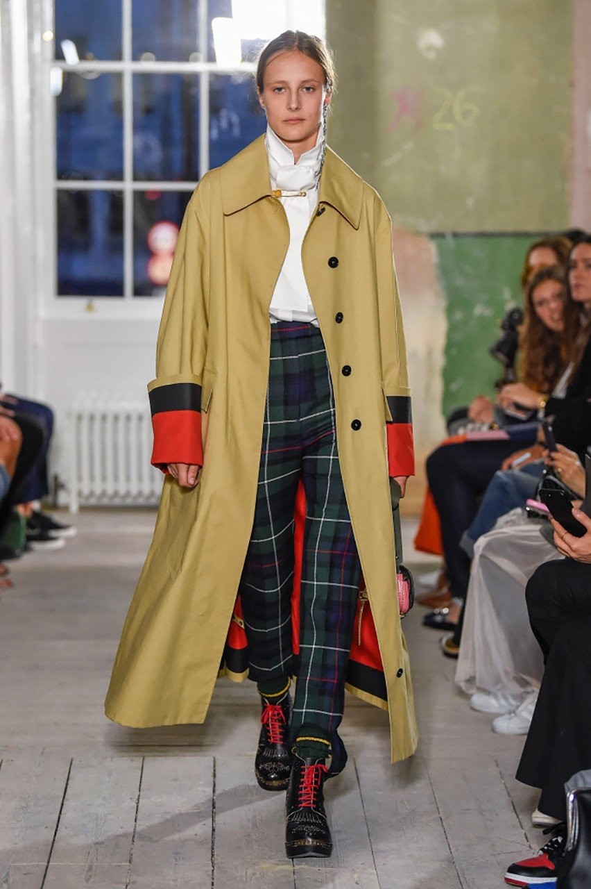 Trench Coat: Το all time classic κομμάτι της γυναικείας ντουλάπας- Φωτογραφία 5