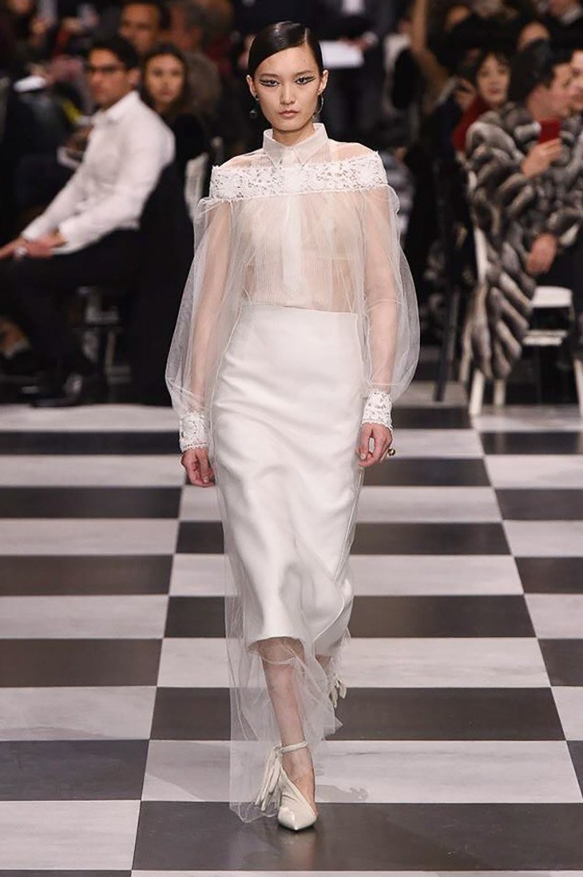 Το σουρεαλιστικό Haute Couture show του οίκου Dior - Φωτογραφία 4