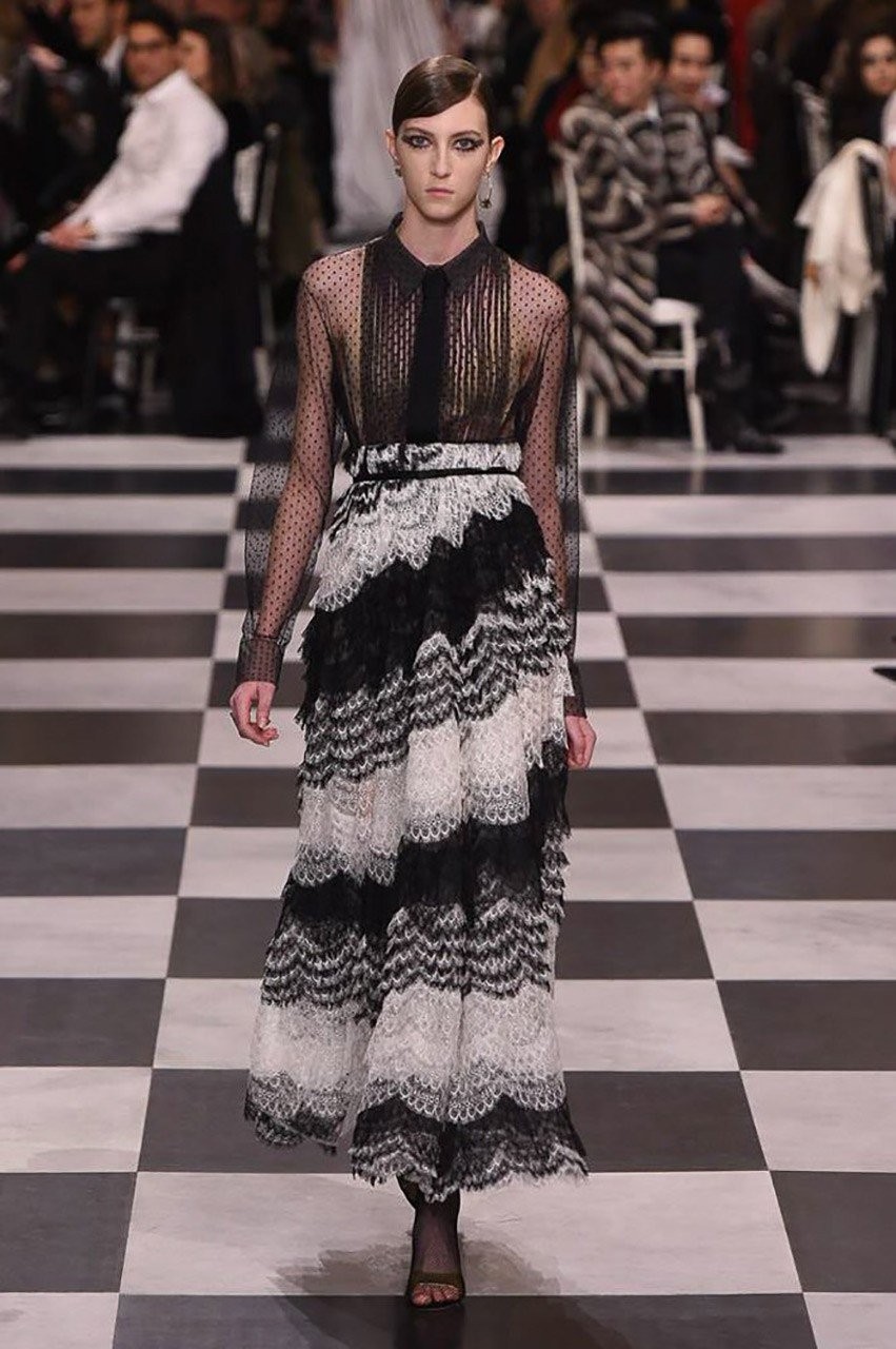 Το σουρεαλιστικό Haute Couture show του οίκου Dior - Φωτογραφία 14