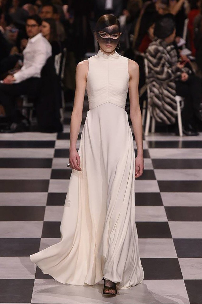 Το σουρεαλιστικό Haute Couture show του οίκου Dior - Φωτογραφία 18