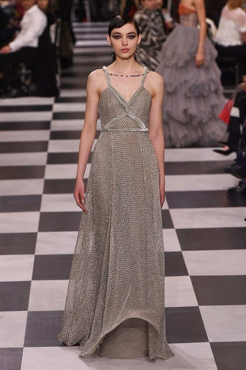 Το σουρεαλιστικό Haute Couture show του οίκου Dior - Φωτογραφία 22