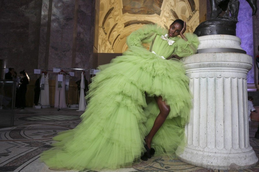 Το παραμυθένιο show υψηλής ραπτικής του Giambattista Valli - Φωτογραφία 2