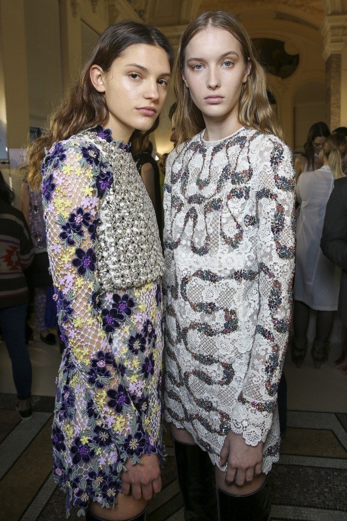 Το παραμυθένιο show υψηλής ραπτικής του Giambattista Valli - Φωτογραφία 15