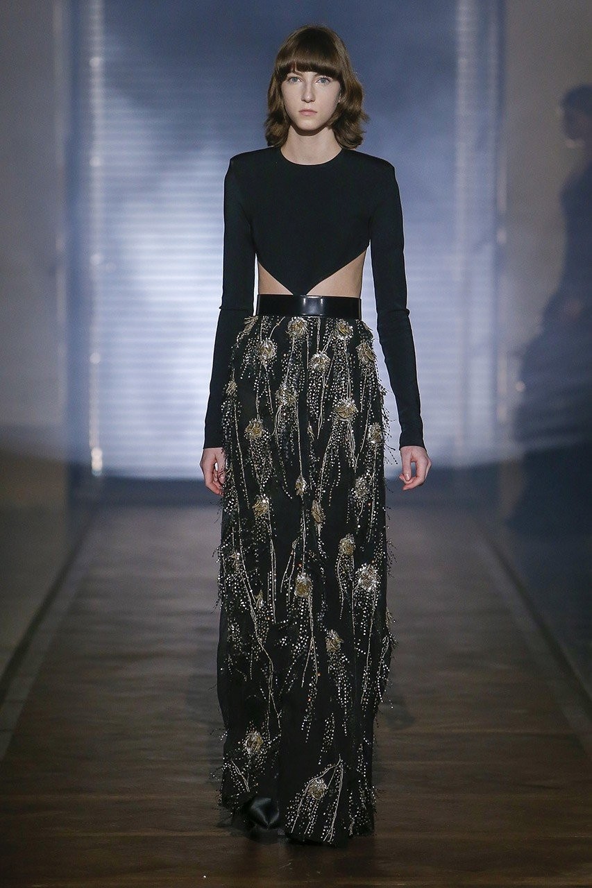 Δυναμισμός και tailoring στην haute couture συλλογή του Givenchy - Φωτογραφία 7