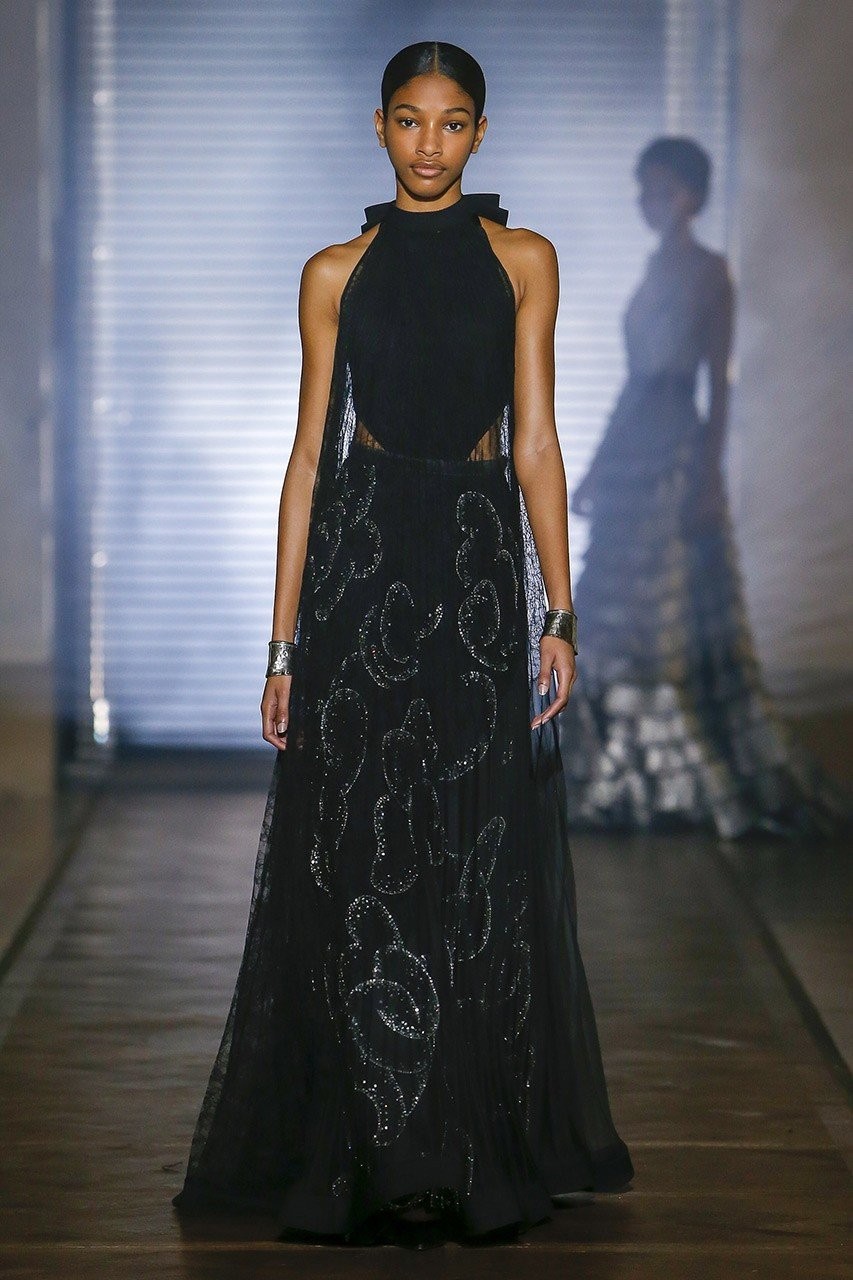 Δυναμισμός και tailoring στην haute couture συλλογή του Givenchy - Φωτογραφία 19