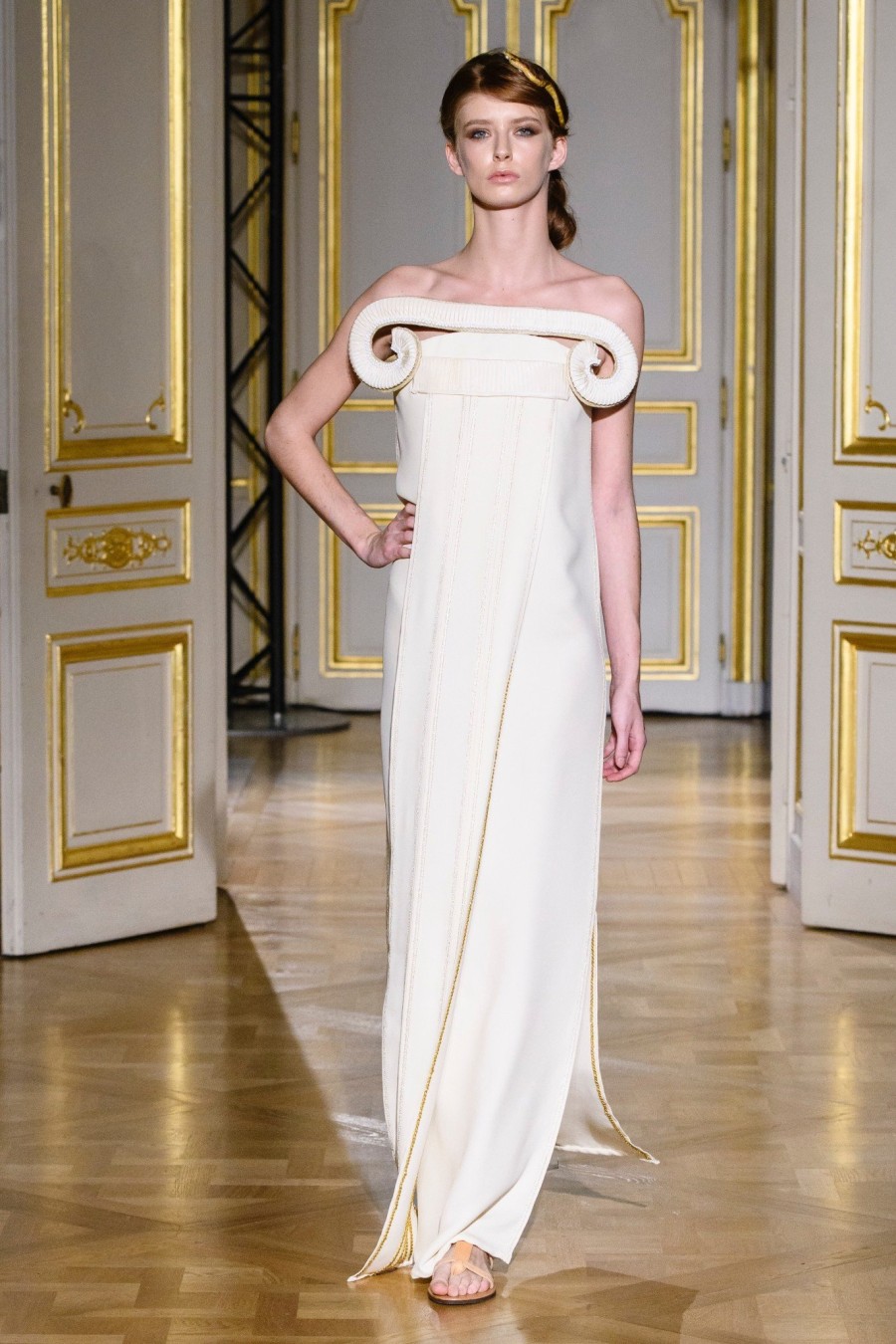 Άρωμα αρχαίας Ελλάδας έφερε ο Laskaris στην Haute Couture Fashion Week - Φωτογραφία 8