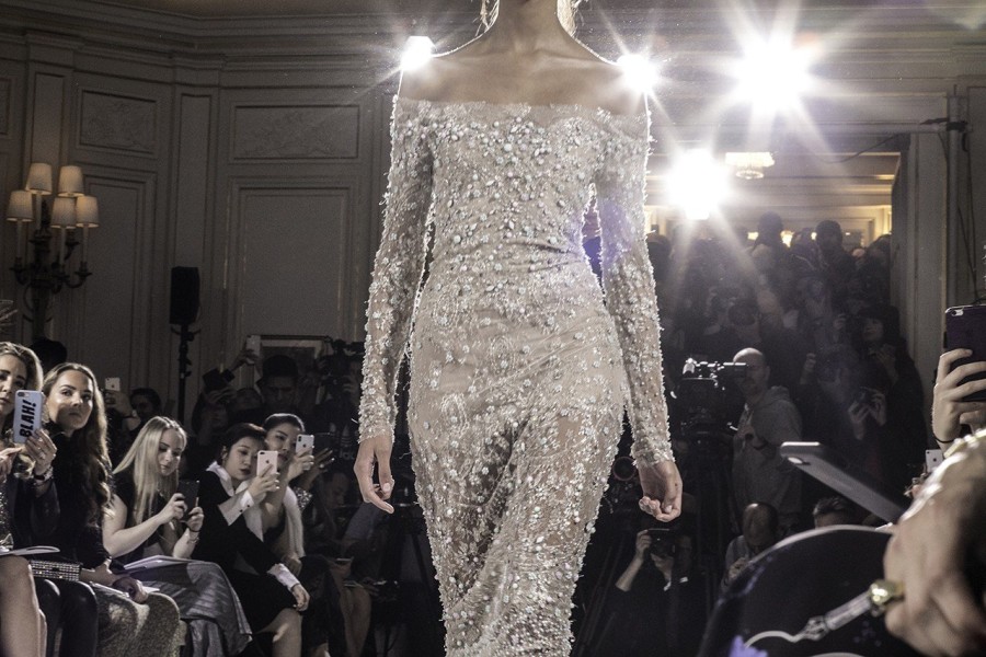 Η ονειρική επίδειξη Celia Kritharioti στην Haute Couture Fashion Week- Φωτογραφία 7