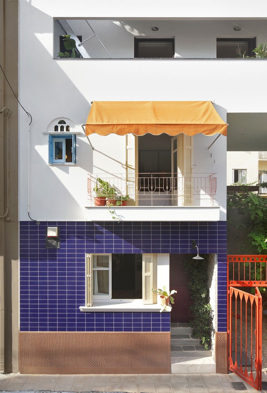 Ένα ιδιαίτερο αρχιτεκτονικό δημιούργημα στα Πετράλωνα προσφέρει μια ξεχωριστή εμπειρία σπιτιού- Φωτογραφία 13