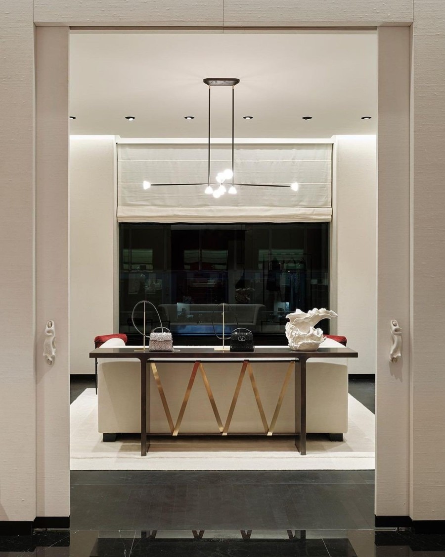 Περιηγηθείτε στην ολοκαίνουρια boutique του οίκου Valentino στη Νέα Υόρκη- Φωτογραφία 5