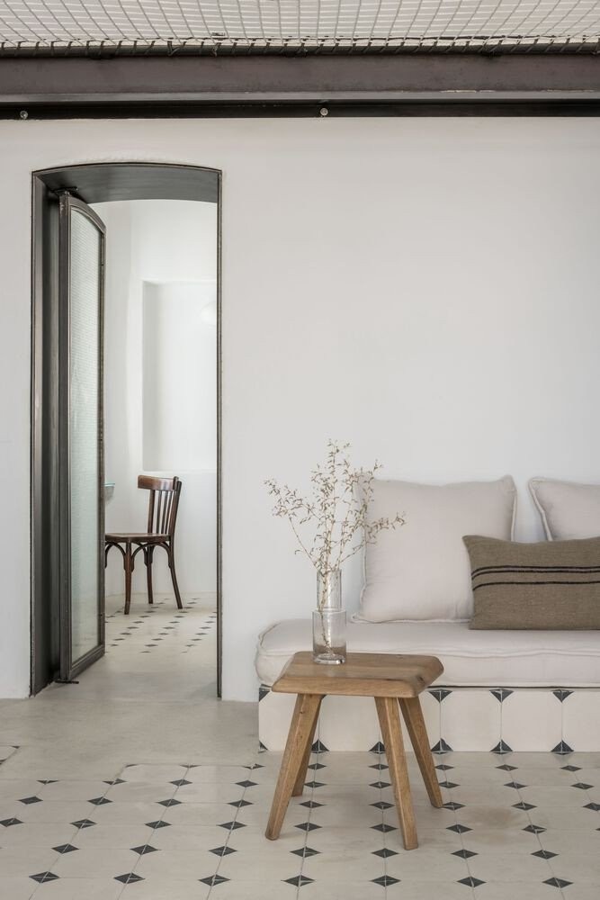 Mια black & white κατοικία στη Σέριφο παραδίδει μαθήματα μοντερνισμού- Φωτογραφία 8