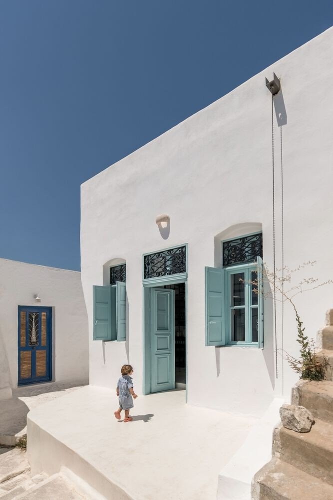 Mια black & white κατοικία στη Σέριφο παραδίδει μαθήματα μοντερνισμού- Φωτογραφία 3