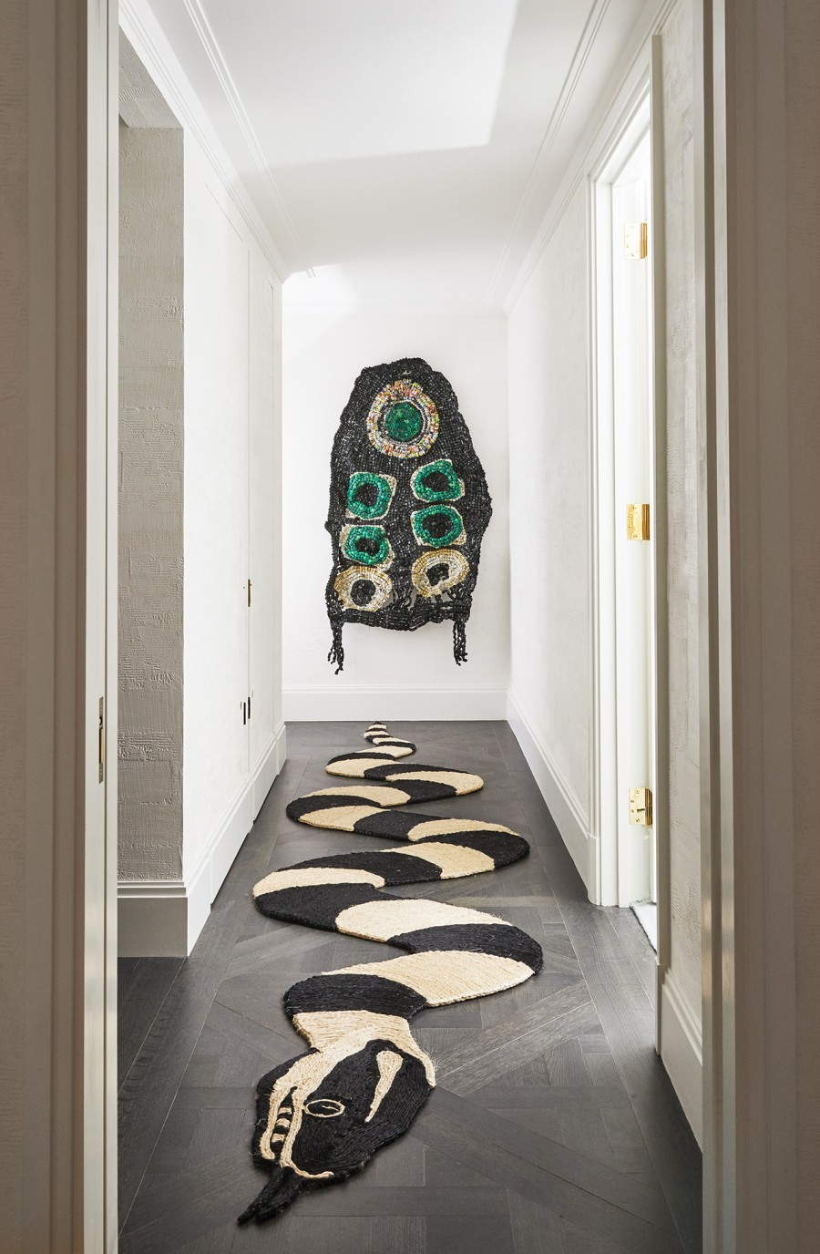 Ένα ολοκαίνουριο διαμέρισμα στην καρδιά της Νέας Υόρκης αναδεικνύει τη λατρεία ﻿της ιδιοκτήτριάς του για την Τέχνη- Φωτογραφία 7