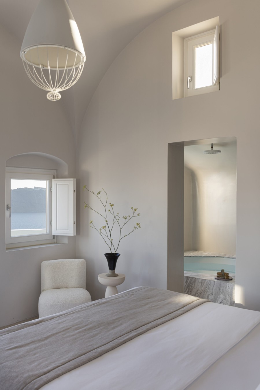 Αυτή η κατοικία στην Οία μετατρέπεται στο απόλυτο καλοκαιρινό όνειρο- Φωτογραφία 8