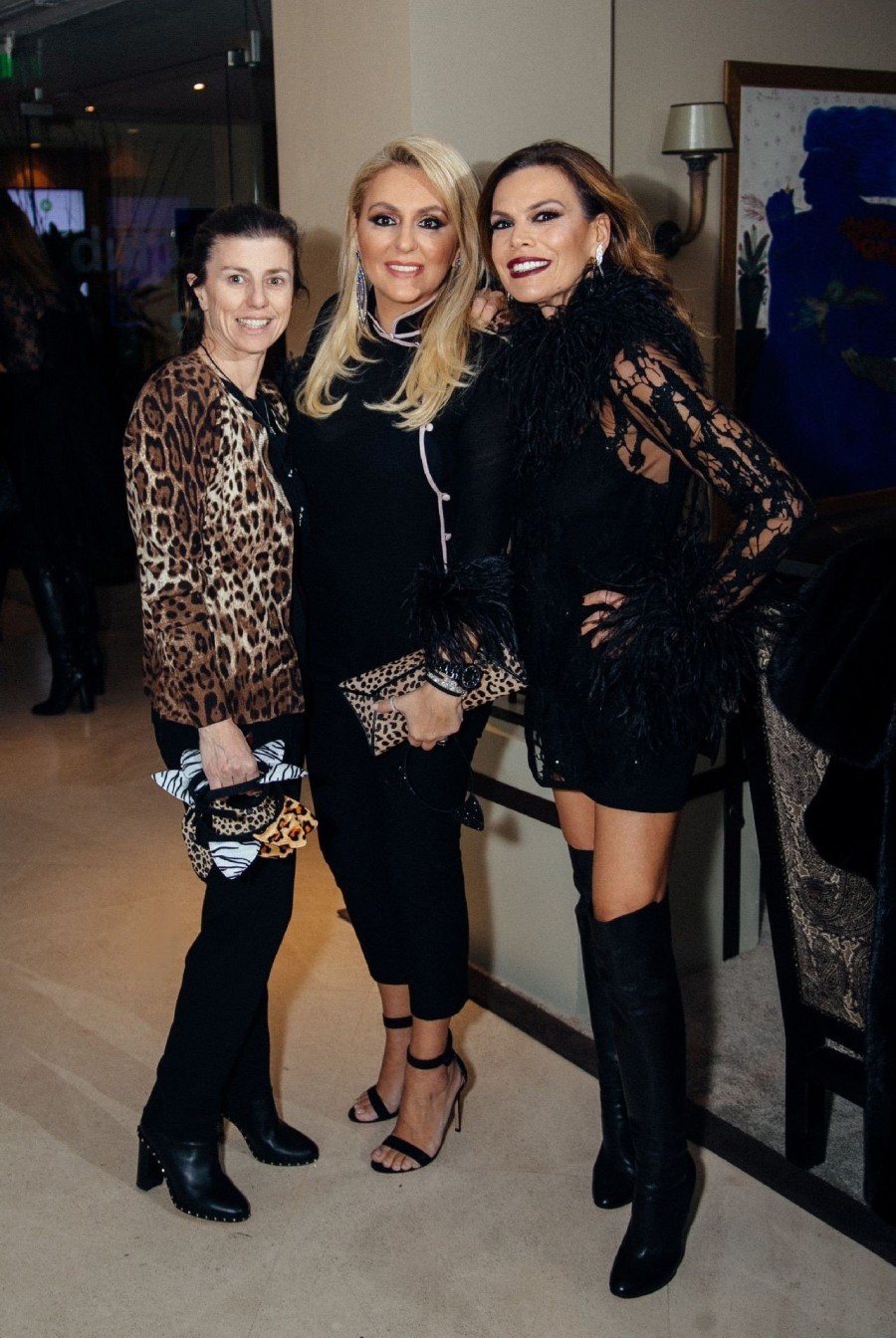 Save a Greek Stray: Το μασκέ πάρτι της Εριέττας Κούρκουλου-Λάτση - Φωτογραφία 7