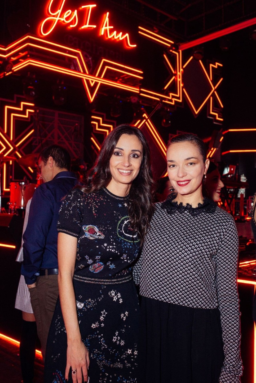 Στο πάρτι λανσαρίσματος του Yes I Am - Φωτογραφία 1
