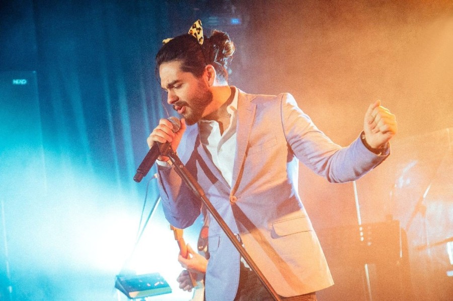 Save a Greek Stray: Το μασκέ πάρτι της Εριέττας Κούρκουλου-Λάτση - Φωτογραφία 5