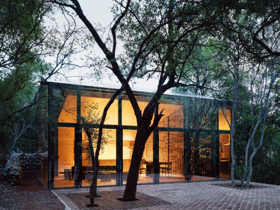 Μια σχεδόν αόρατη εξοχική κατοικία στο δάσος του Monterrey στο Μεξικό- Φωτογραφία 4