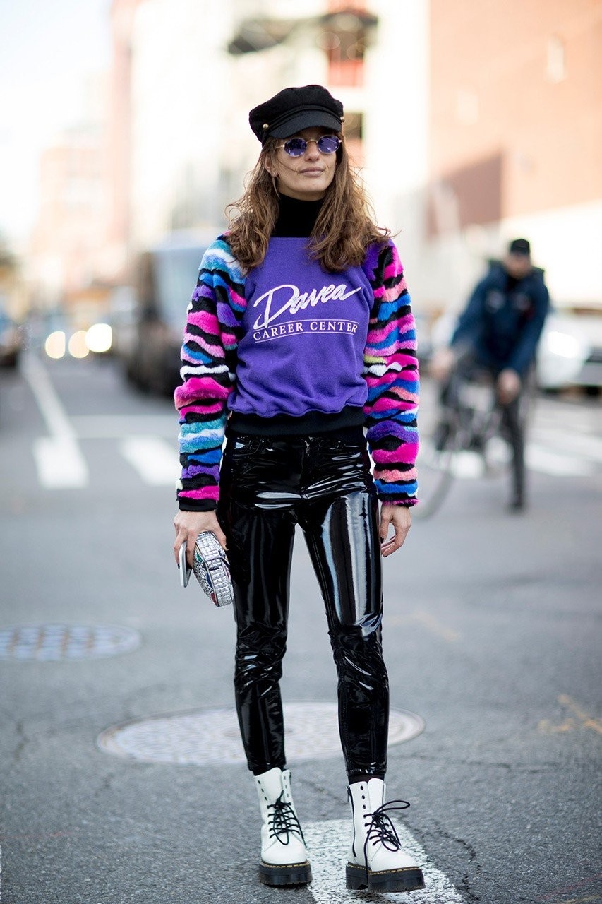 Τα NYFW street style looks που δε θα σταματάτε να χαζεύετε - Φωτογραφία 19